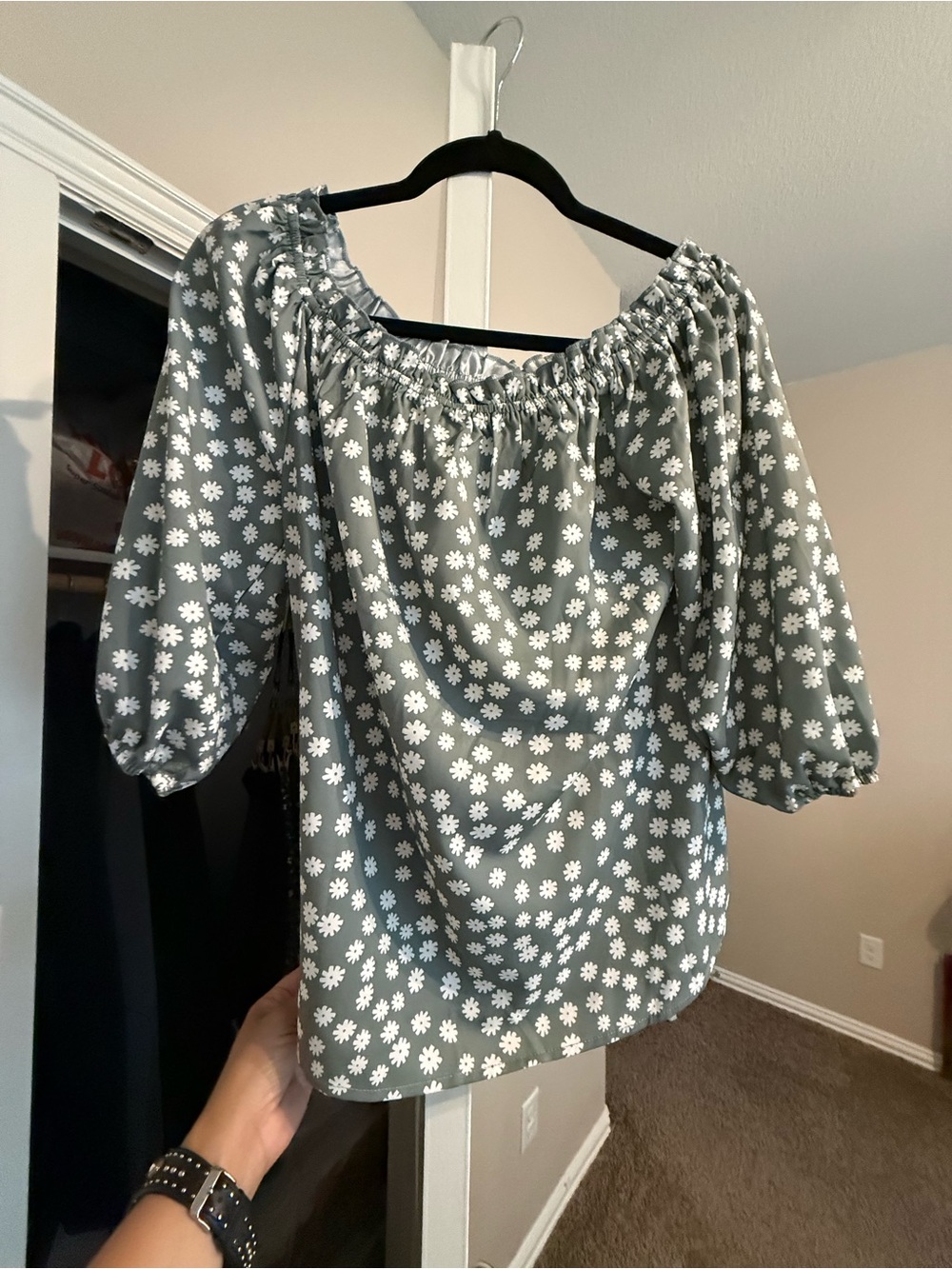 Army Green Daisy Peasant Blouse